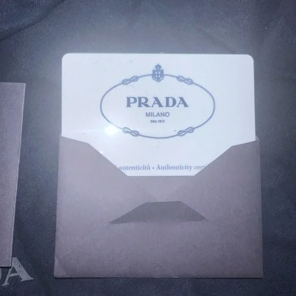 Prada bag - Picture 6 of 6